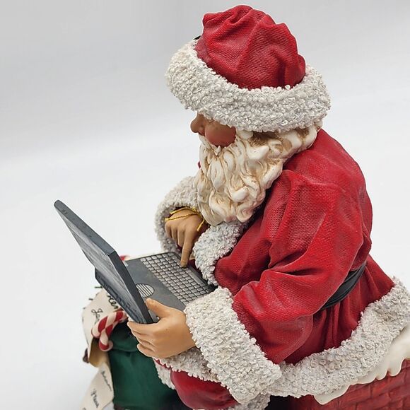 Clothtique Possible Dreams Santa's New List Computer Laptop Who's Naughty Nice - Picture 9 of 14